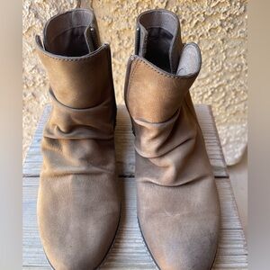 DANSKO Women's Lia Burnished Nubuck Leather Ankle Boots Size Eu 39 US 8